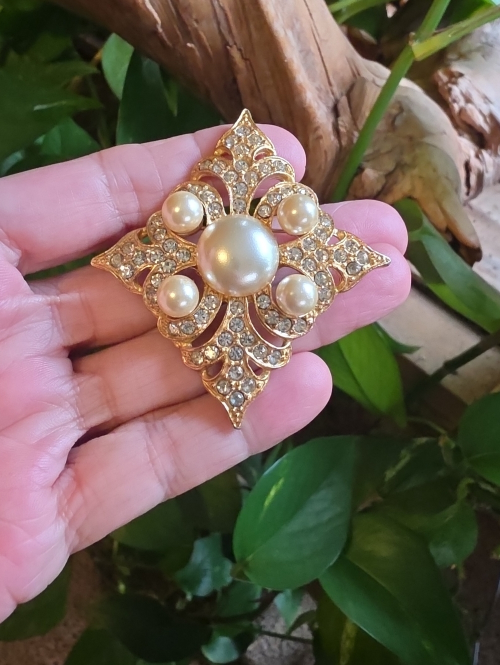Blair Delmonico Gold Pearl Rhinestone Filigree Brooch Vintage Maltese Cross